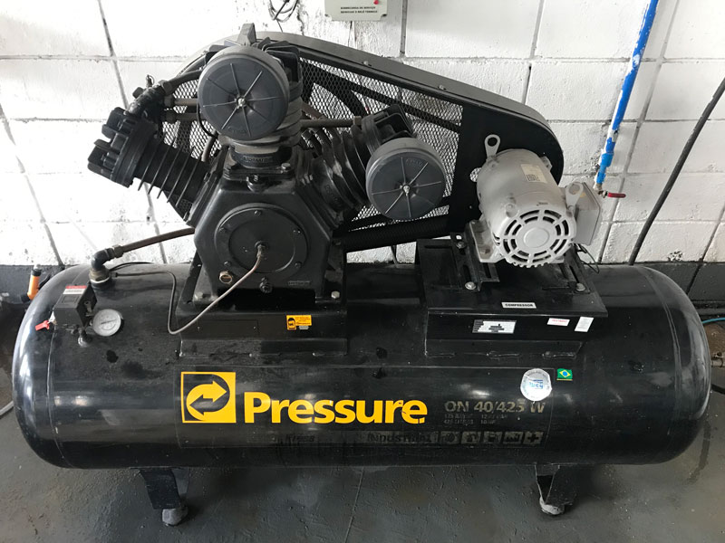 A THW Engenharia conta com uma equipe e equipamentos especializados para realizar projetos de engenharia, laudos técnicos, inspeção e calibração de vasos de pressão - reservatórios essenciais para os processos industriais.